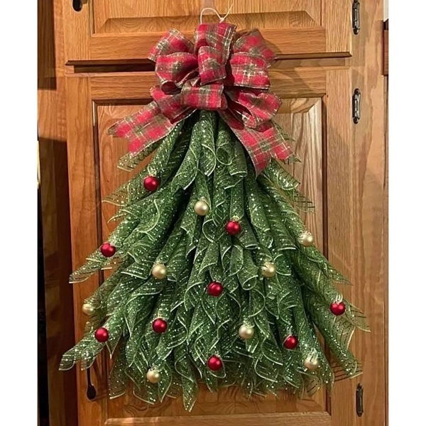 TREEWREATH12692__070725
